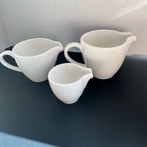 Dudson Fine China White Ribbed Ceramic Creamer Set